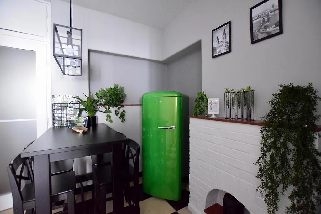 Standard Apartment By Hi5 - Regiposta 13 Budapest